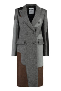Contrasting detail coat
